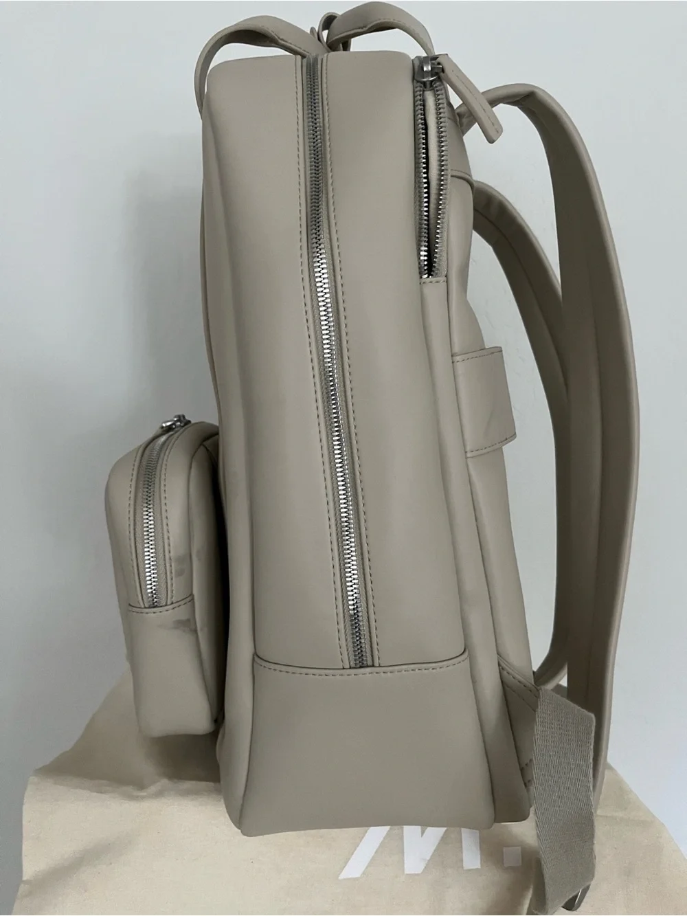 Metro Backpack - Beige - - Picture 10 of 17